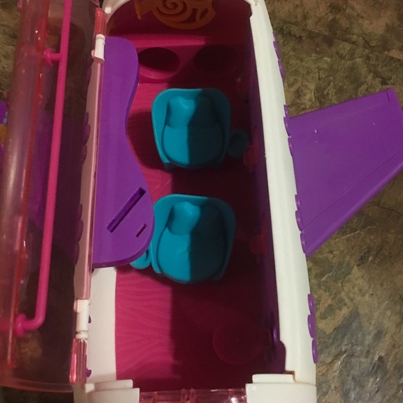 Littlest Pet Shop Plane with Turtle - Picture 3 of 6